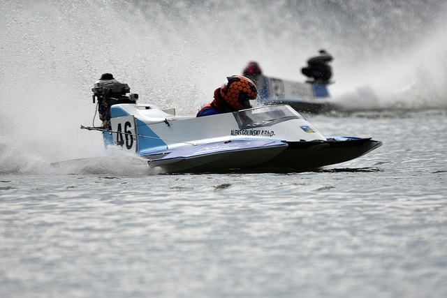 这背后究竟 这背后究竟