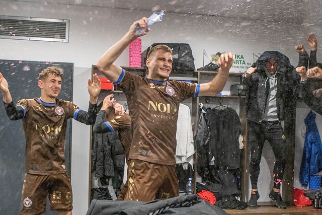 放异彩奠定 放异彩奠定